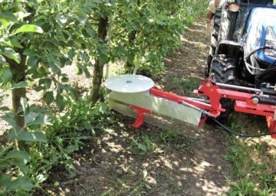 Herbicide strip weed sprayer for tree orchards TELMA